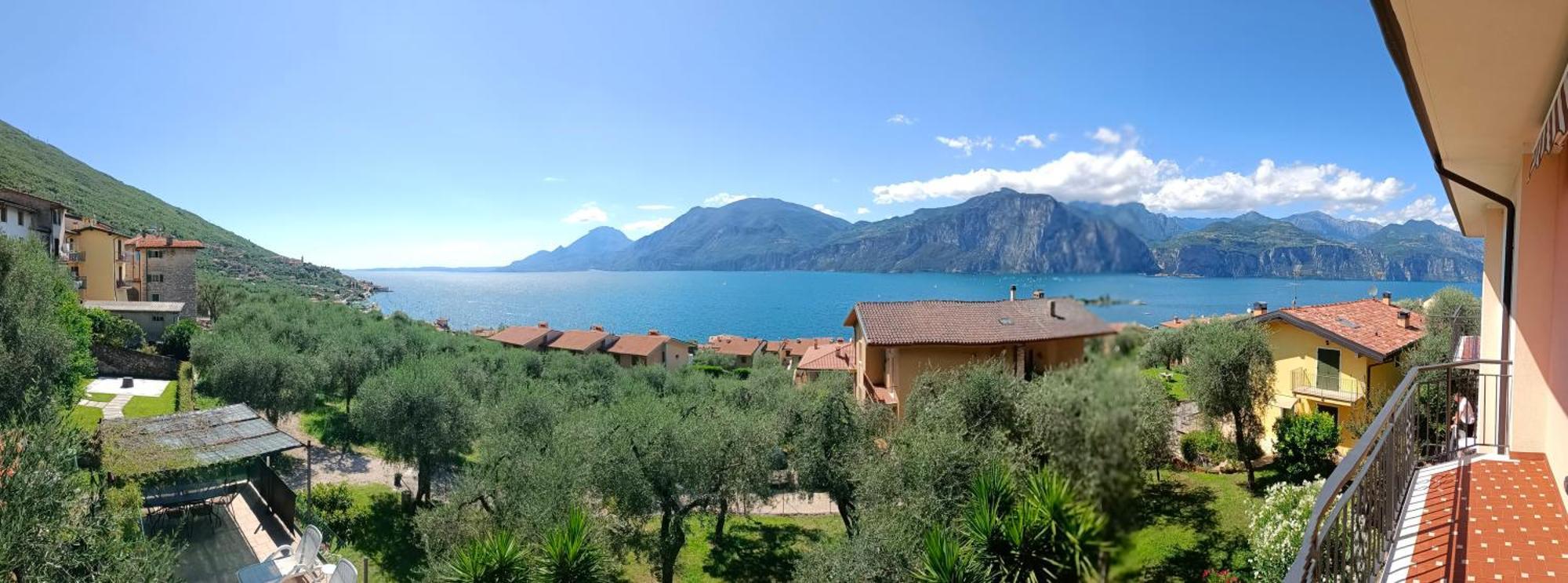 Appartamenti Casa Nina, Lago,Montagne, Uliveti Бренцоне-суль-Гарда Экстерьер фото